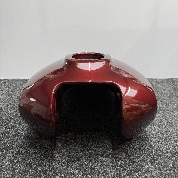 Indian Scout Bobber / Rogue Fuel Tank In maroon crimson